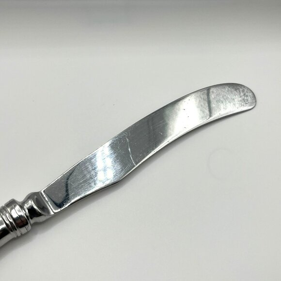 Kirk Stieff Williamsburg Royal Shell Stainless Flatware 18/8 Korea Dinner Knife - Picture 3 of 7